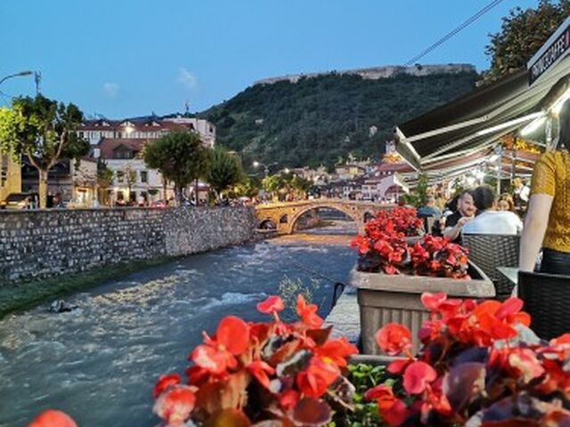 Otobüslü Balkan Rüyası Turu 6 Gece (Tüm Çevre Gezileri Ve Ekstra Turlar Dahil) İzmir & Manisa & Balıkesir & Çanakkale Hareketli
