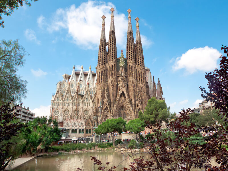 Comfort İspanya & Endülüs Turu PEGASUS Hava Yolları ile 7 Gece Ekstra Turlar Dahil MAD-BCN 2026 Dönemi