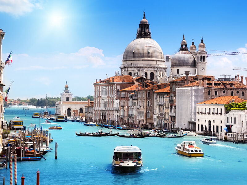 Görkemli Büyük İtalya Turu 7 Gece - THY ile (2025 Sonbahar - Kış Dönemi) AT061