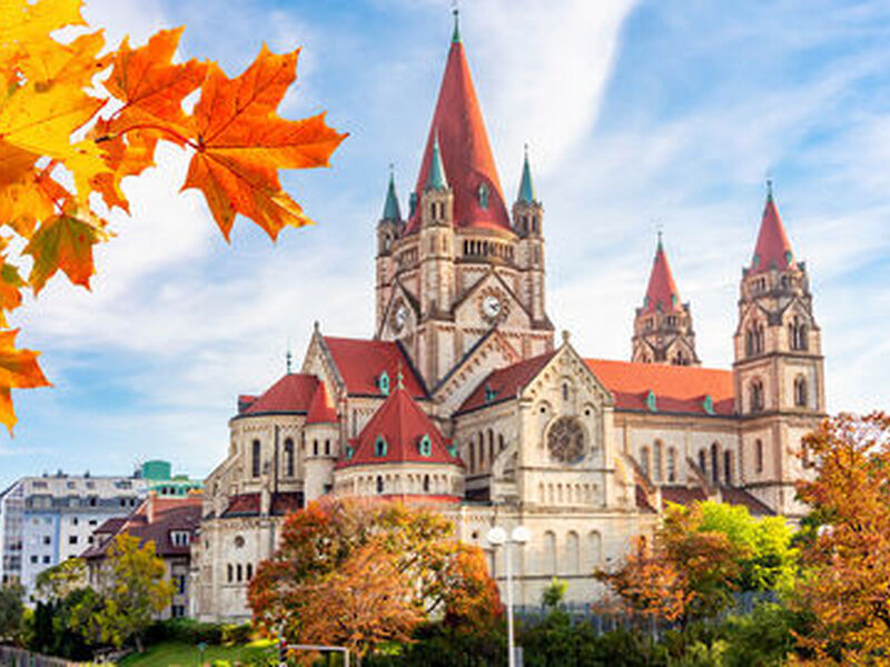 Otobüs İle Orta Avrupa Masalı (Tüm Çevre Gezileri ve Ekstra Turlar Dahil) Eskişehir - Ankara Hareketli