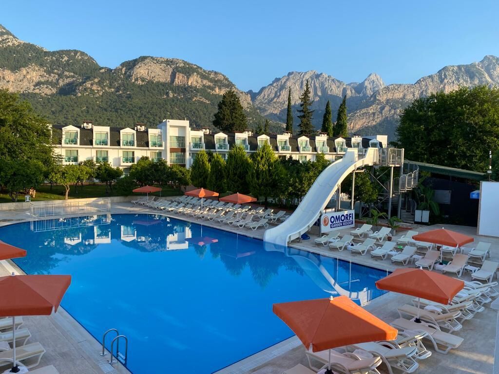 Omorfi Garden Resort