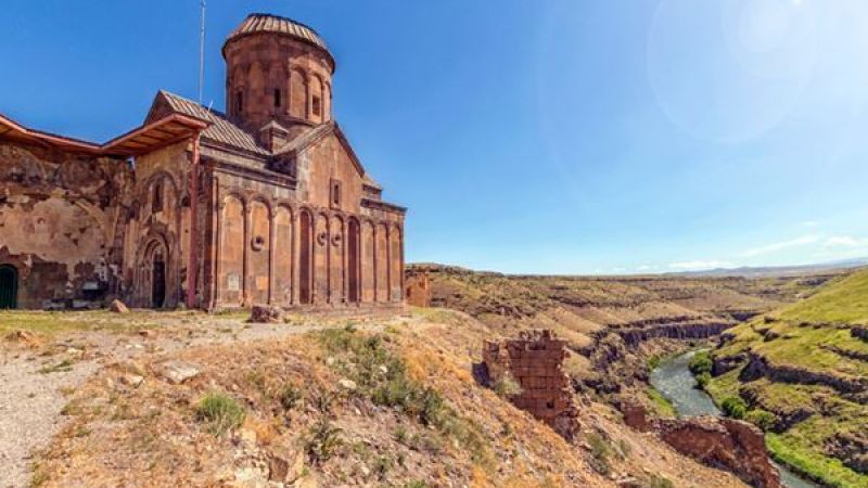 Uçaklı Uzun Karadeniz / Batum Ve Tiflis Turu / 5 Gece / İstanbul Çıkışlı