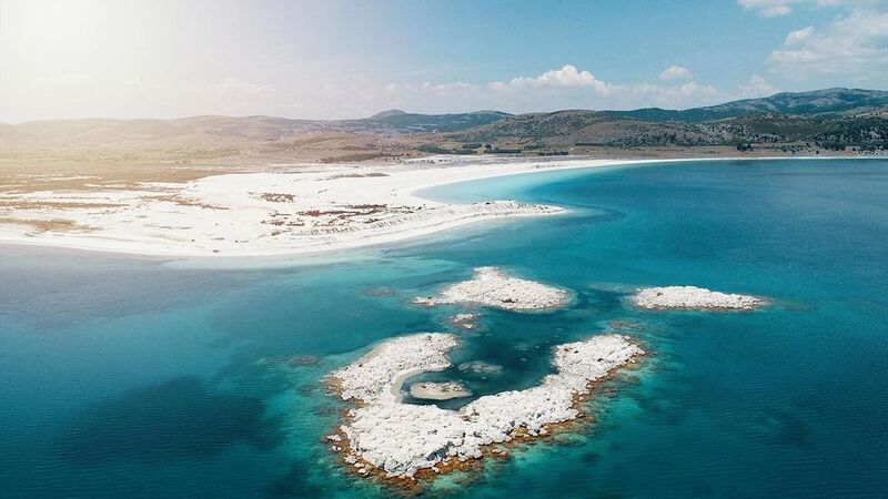 Lavanta Tarlaları Salda Gölü Pamukkale Çeşme Alaçatı Turu 1 Gece Konaklama