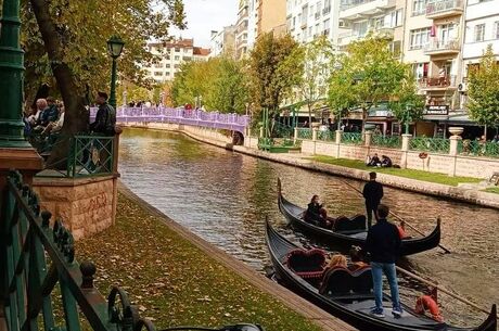 Günübirlik Eskişehir Masal Şatosu Odunpazarı Turu