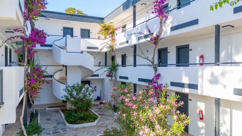 Ladonia Hotels Luna Beach Resort /  4 Gece 5 Gün / İstanbul Bursa ve İzmir Kalkışlı