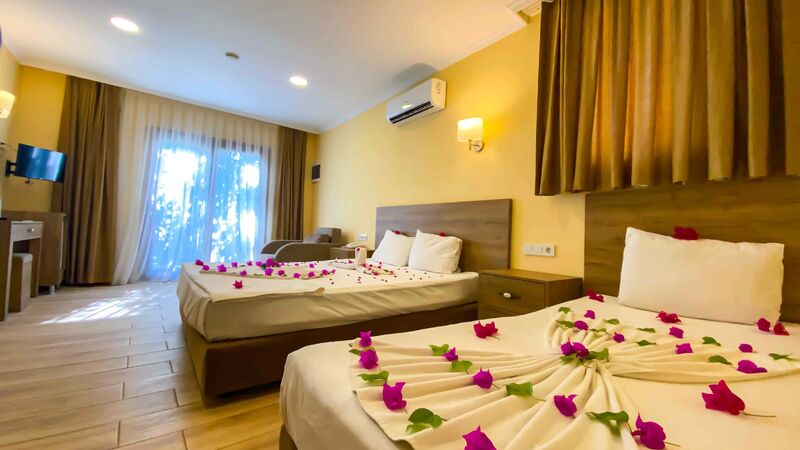 Fethiye Turu / 4 Gece 5 Gün / Ölüdeniz Mia Suit Otel/ İstanbul Çıkışlı