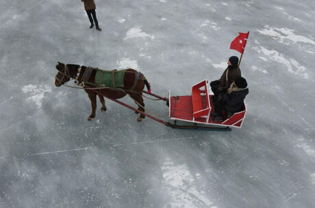 İSTANBUL ÇIKIŞLI / UÇAK GİDİŞ DÖNÜŞ DOĞU EKSPRESİ TURU (VAN-DOĞUBEYAZIT-KARS-ERZURUM)..