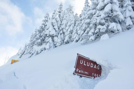Karinna Otel / Uludağ Kayak Turu / 1 Gece 2 Gün / İstanbul Kalkışlı