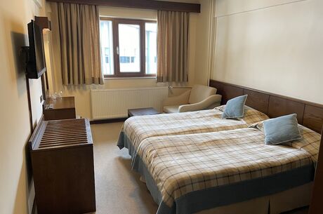 Beceren Otel / Uludağ Kayak Turu / 1 Gece 2 Gün / İstanbul Kalkışlı