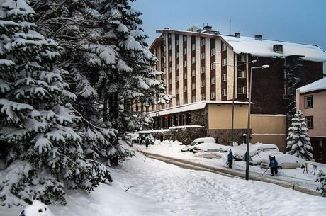 Grand Yazıcı Otel / Uludağ Kayak Turu / 1 Gece 2 Gün / İstanbul Kalkışlı