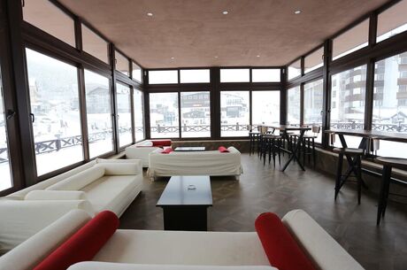 Grand Yazıcı Otel / Uludağ Kayak Turu / 1 Gece 2 Gün / İstanbul Kalkışlı