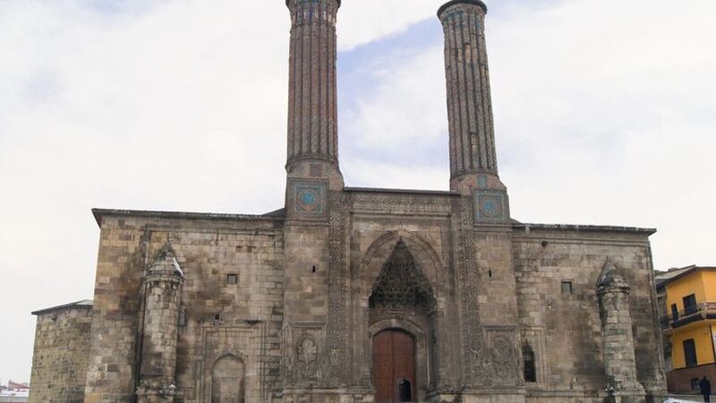 Ankara Çıkışlı Turistik Doğu Ekspresi Turu ( Trenle Gidiş – Uçakla Dönüş )